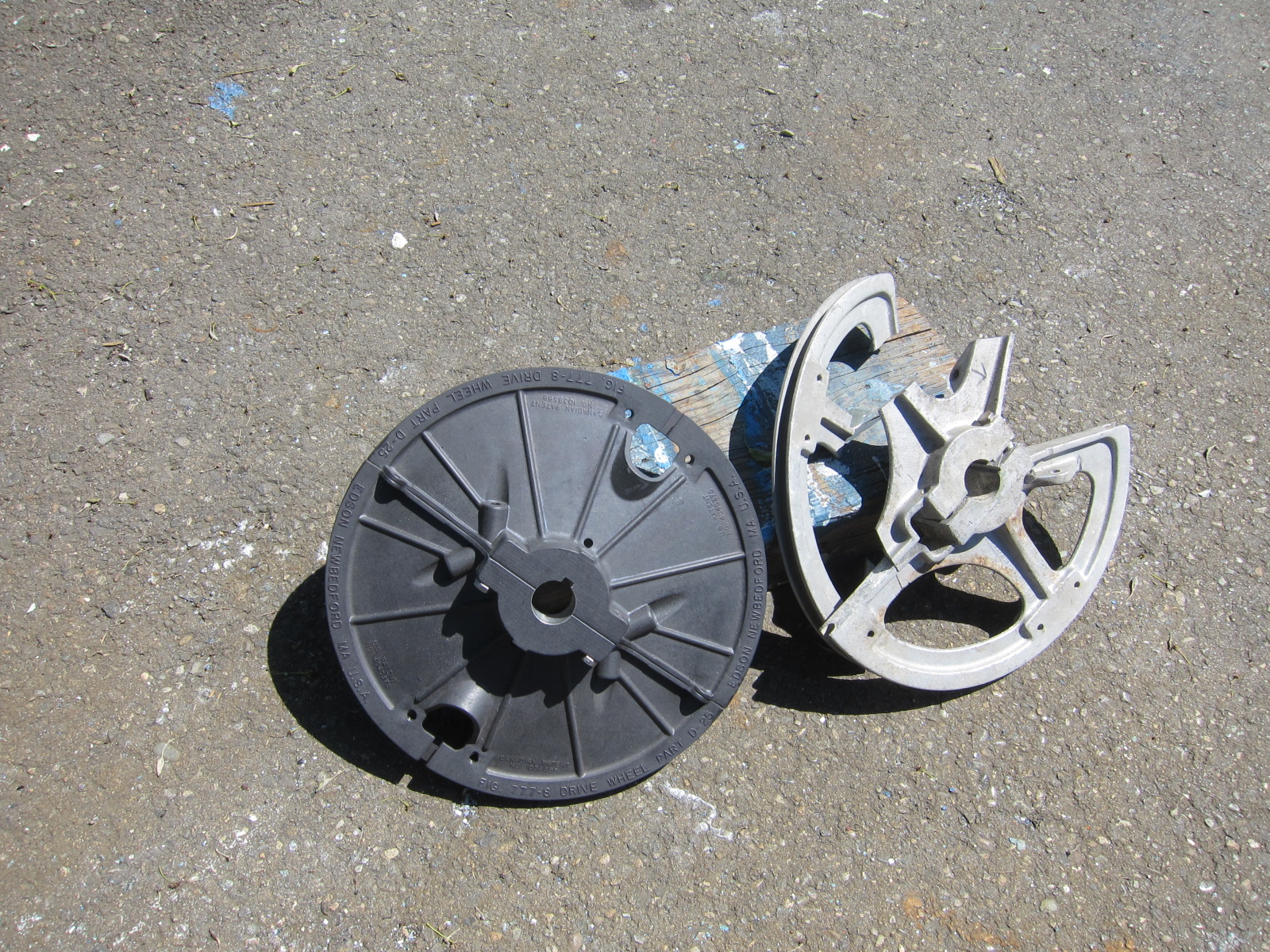 New and old radial drive wheels. Had to cut the old one out due to stuck bolts.